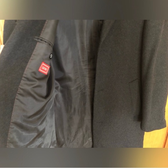 Mens IZOD long coat, size 38R - Picture 3 of 8